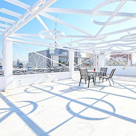 Charming Apartment With A Sea View Terrace Piraeus Bagian luar foto