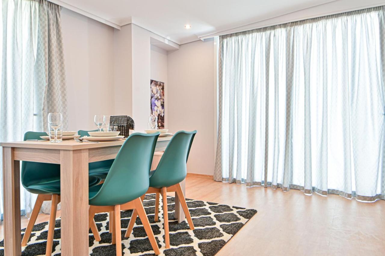 Charming Apartment With A Sea View Terrace Piraeus Bagian luar foto