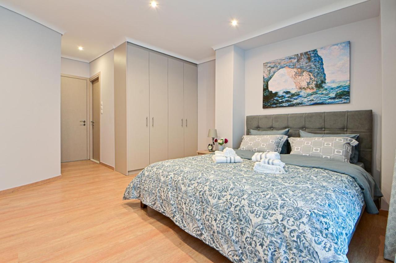 Charming Apartment With A Sea View Terrace Piraeus Bagian luar foto