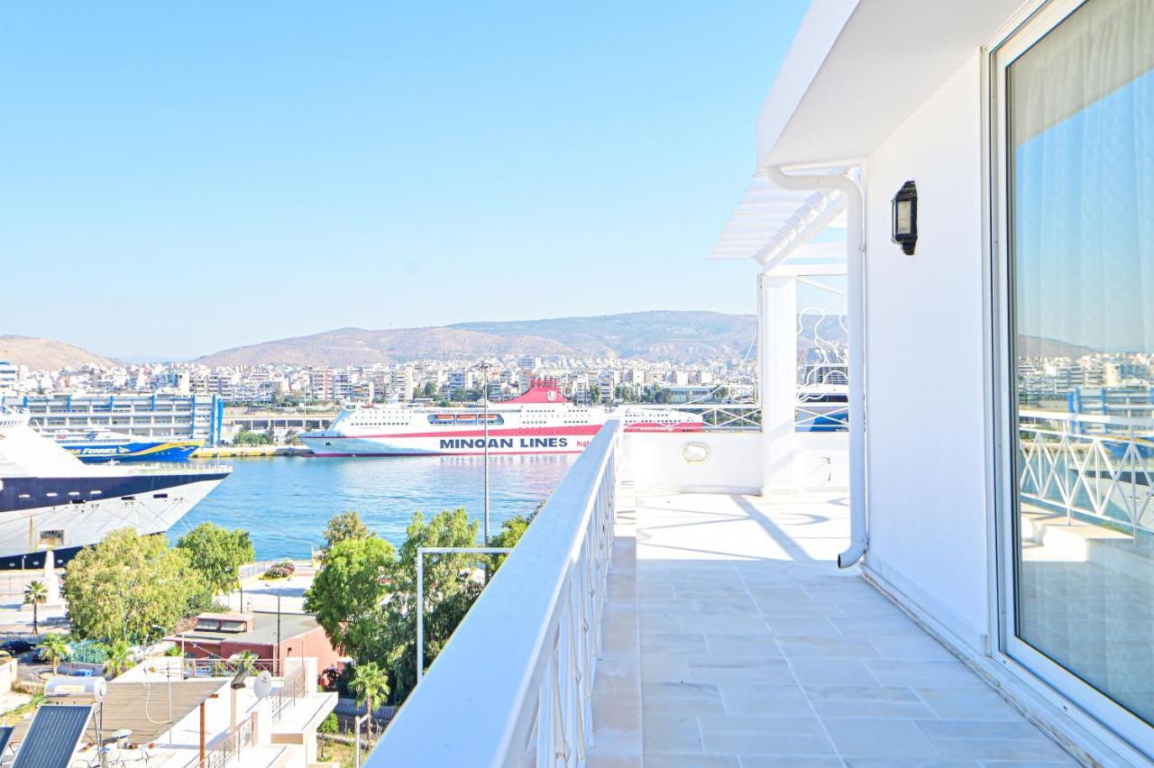 Charming Apartment With A Sea View Terrace Piraeus Bagian luar foto